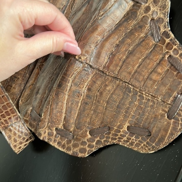 Real croc skin Vintage artisan made shoulder bag, brown. Hand made - Picture 16 of 17